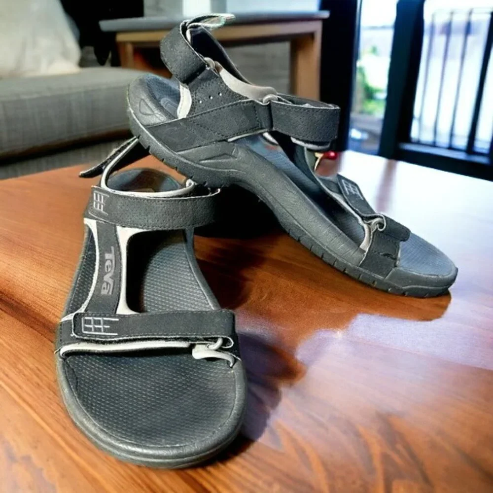Teva Men’s Black Minam River Sandals Size 11